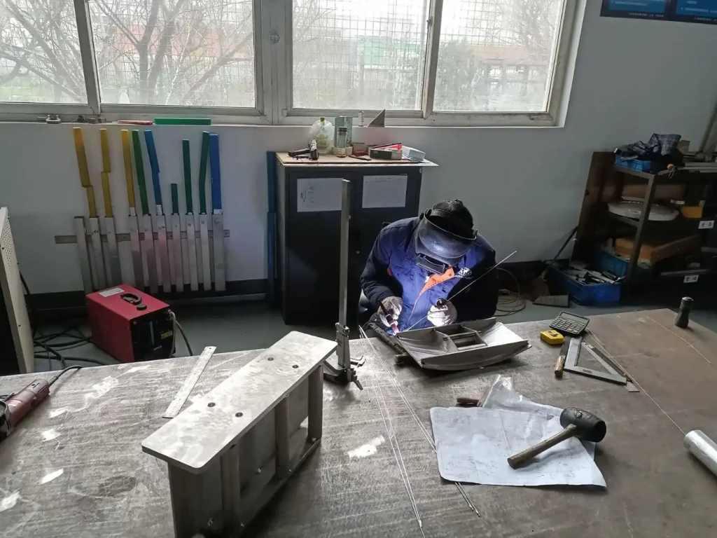 Field international solutions 04